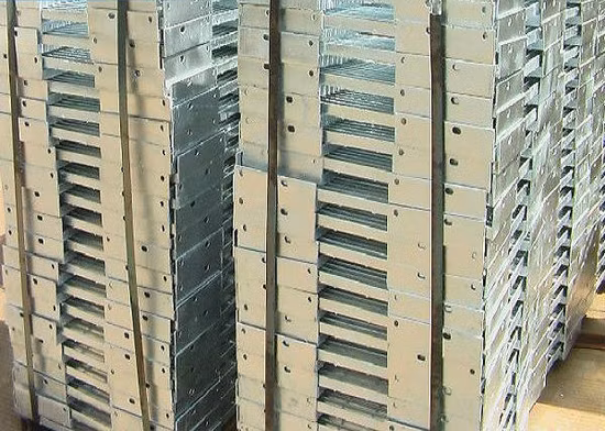 Горячая оцинкованная стальная решетка DIP для пола и траншеи